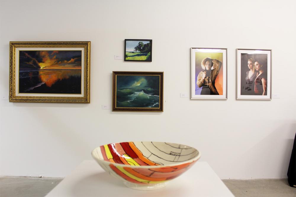 Pictures and ceramic bowl